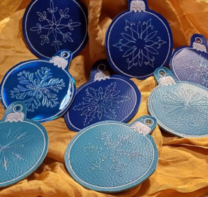10 Christbaumkugeln mit Eiskristallen – Bild 8